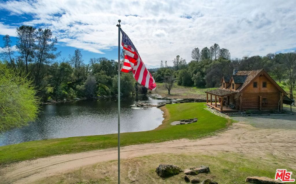 41924 Patrick Ave, Coarsegold, CA 93614