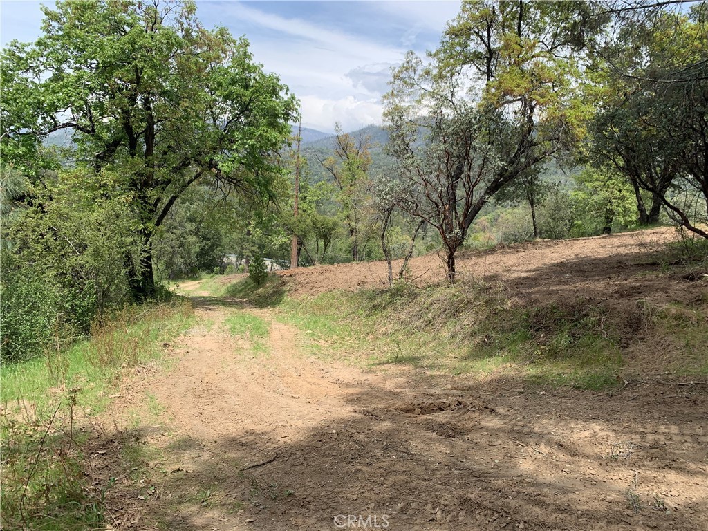 222 Rd 222, Oakhurst, CA 93644