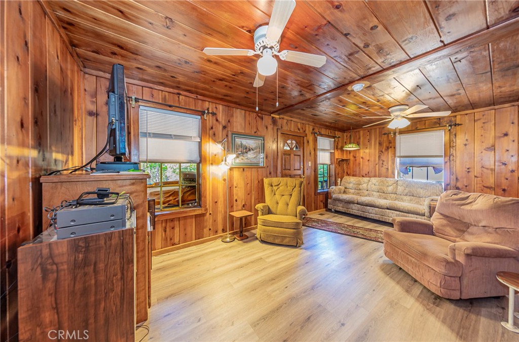 50054 Poplar Rd, Oakhurst, CA 93644