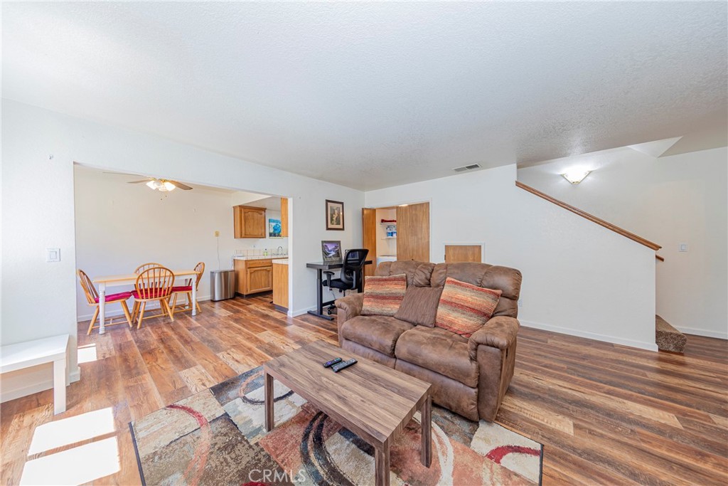 49400 River Park Rd #37, Oakhurst, CA 93644