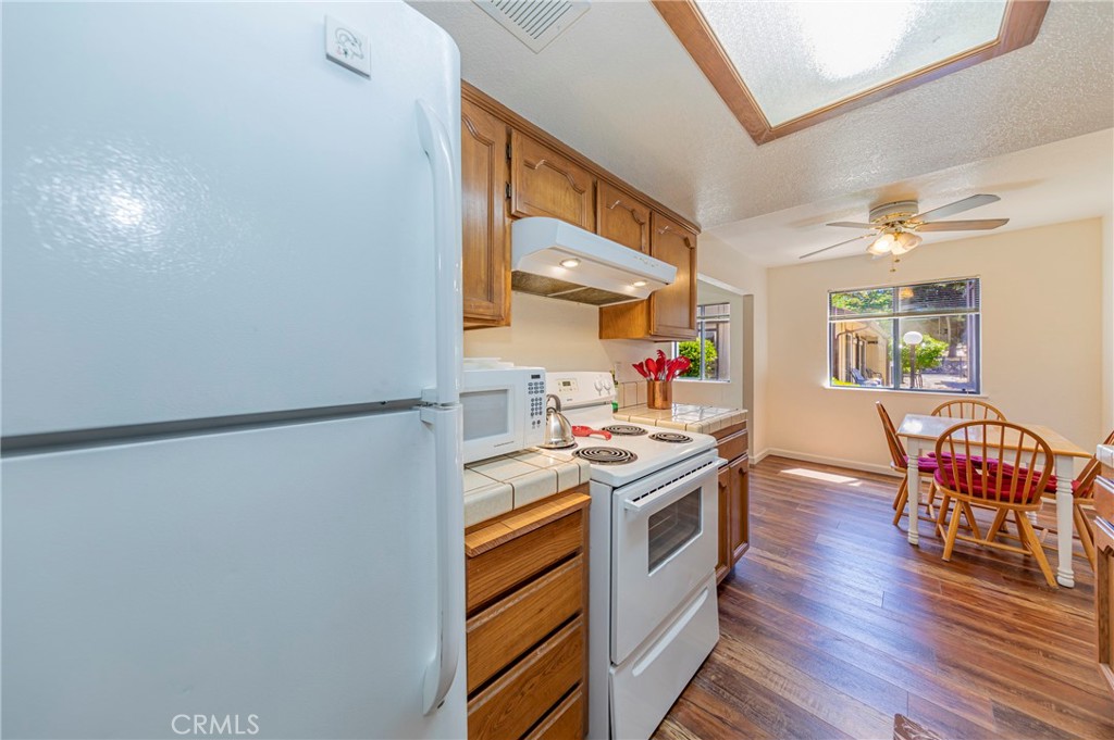 49400 River Park Rd #37, Oakhurst, CA 93644