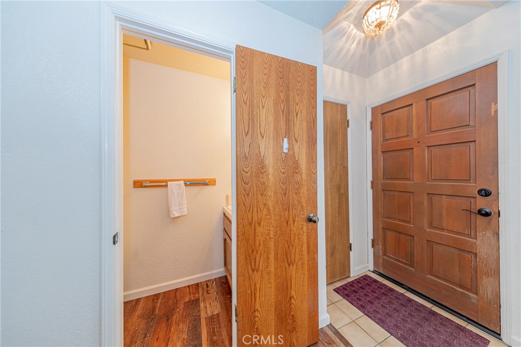 49400 River Park Rd #37, Oakhurst, CA 93644