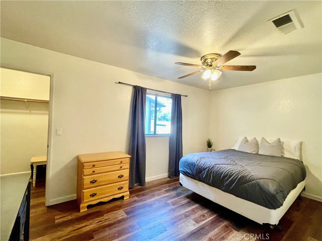 49400 River Park Rd #37, Oakhurst, CA 93644