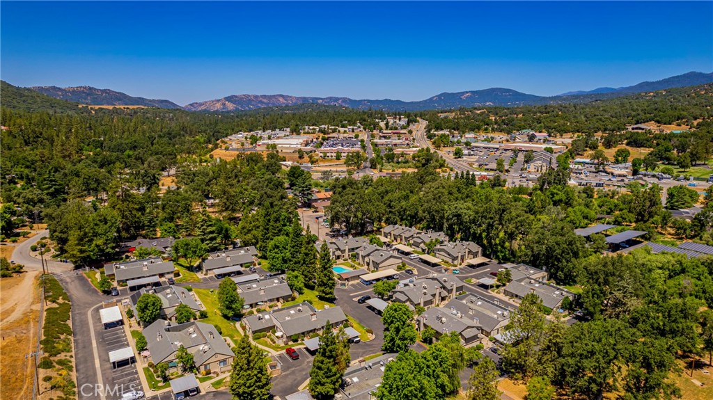 49400 River Park Rd #37, Oakhurst, CA 93644