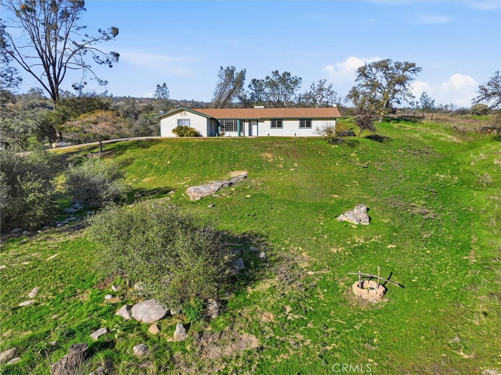 29951 N Lilley Way, Coarsegold, CA 93614