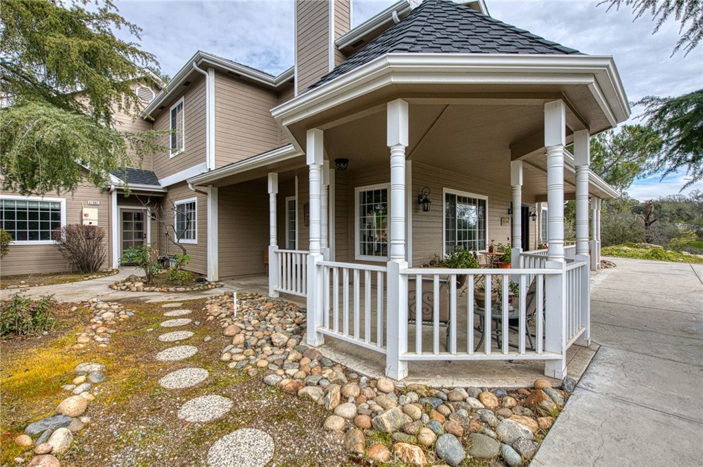 41961 Long Hollow Dr, Coarsegold, CA 93614