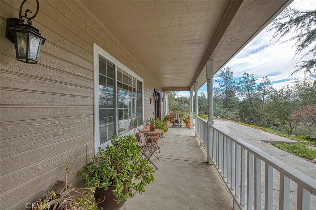 41961 Long Hollow Dr, Coarsegold, CA 93614