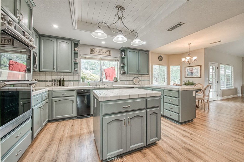 41961 Long Hollow Dr, Coarsegold, CA 93614