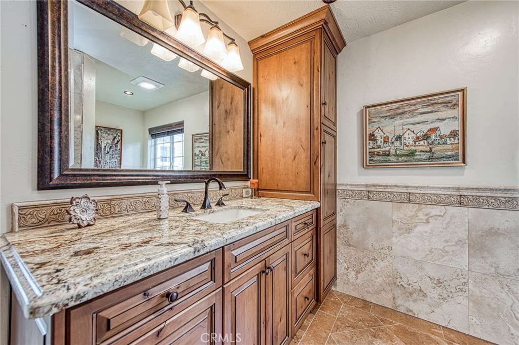 41961 Long Hollow Dr, Coarsegold, CA 93614