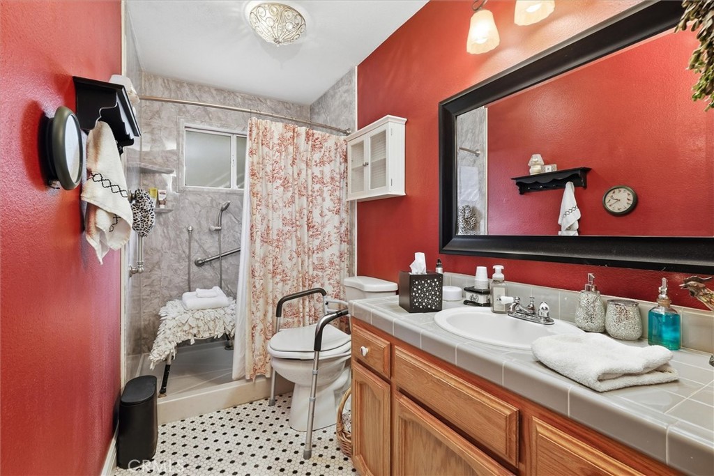 41322 Long Hollow Dr, Coarsegold, CA 93614