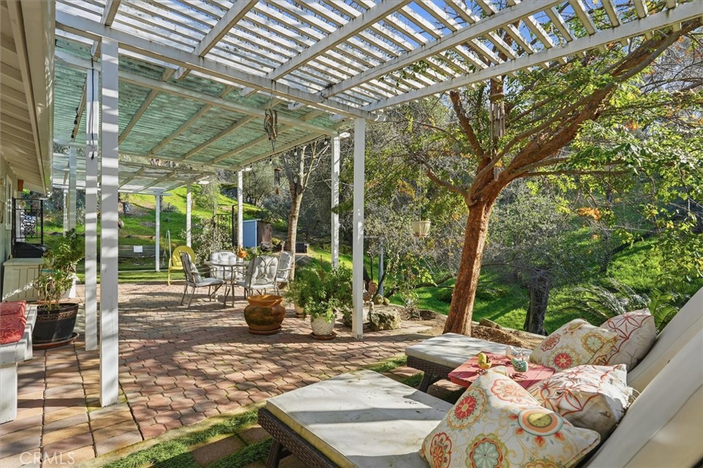 41322 Long Hollow Dr, Coarsegold, CA 93614