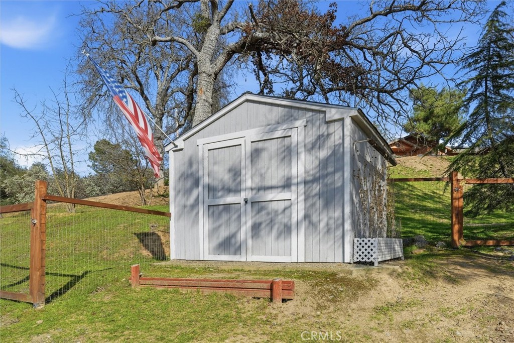 41322 Long Hollow Dr, Coarsegold, CA 93614