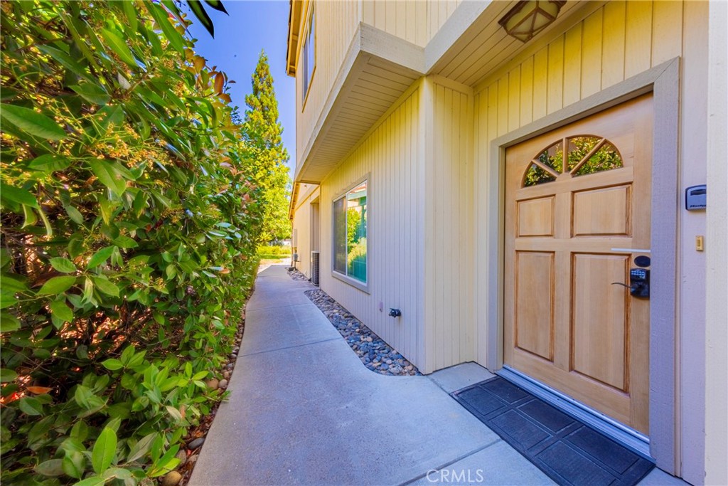 40333 Road 222 #102, Bass Lake, CA 93604