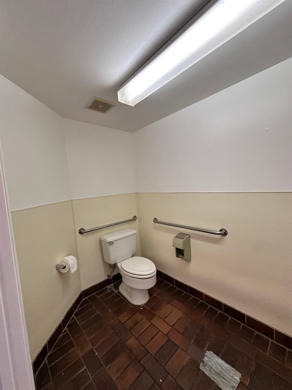 1205 11Th St, Reedley, CA 93654