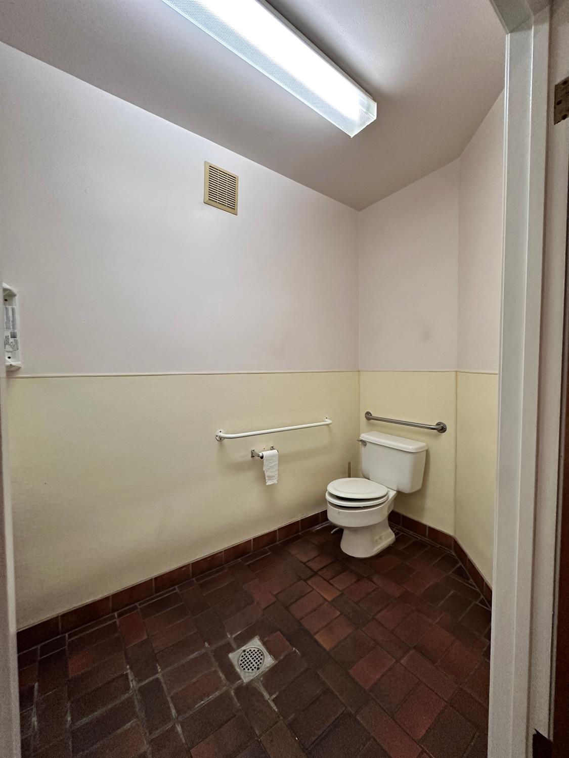 1205 11Th St, Reedley, CA 93654