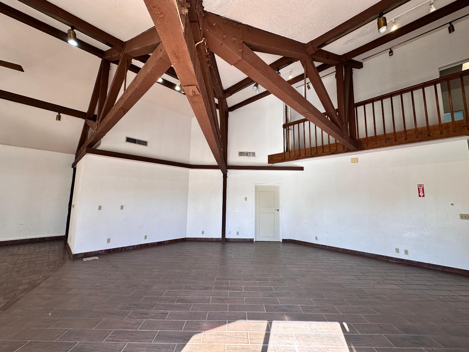 1205 11Th St, Reedley, CA 93654