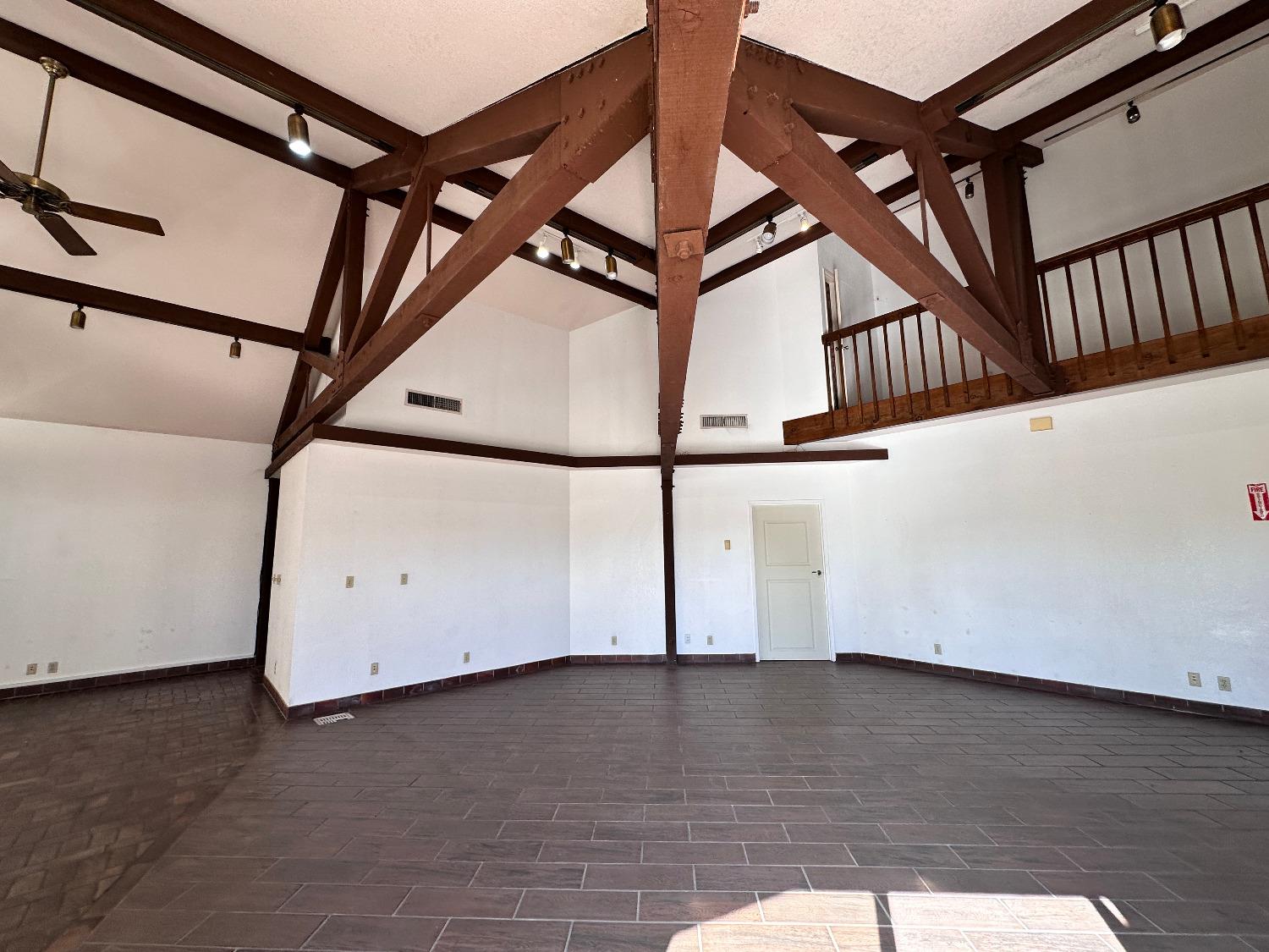 1205 11Th St, Reedley, CA 93654