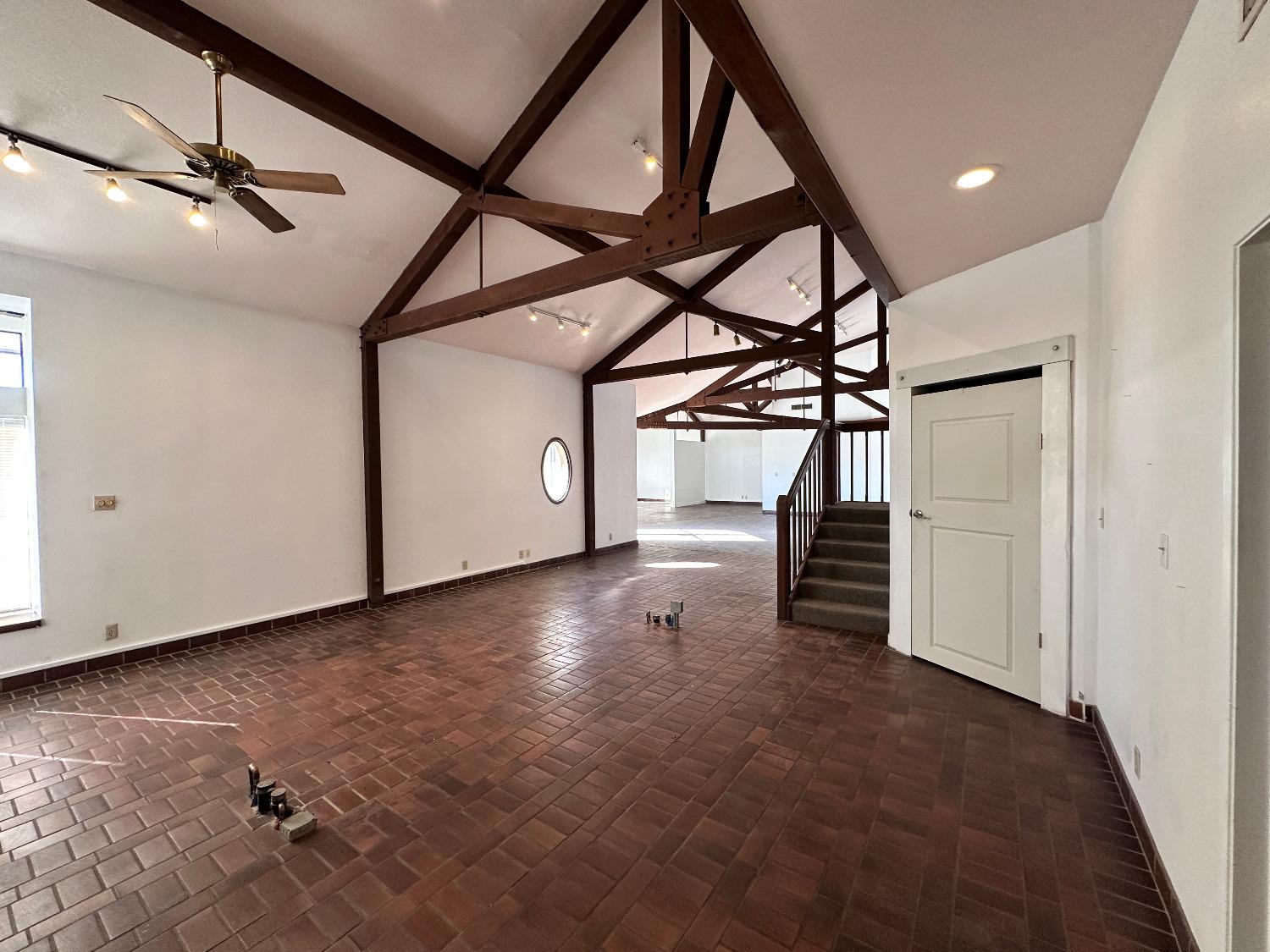 1205 11Th St, Reedley, CA 93654