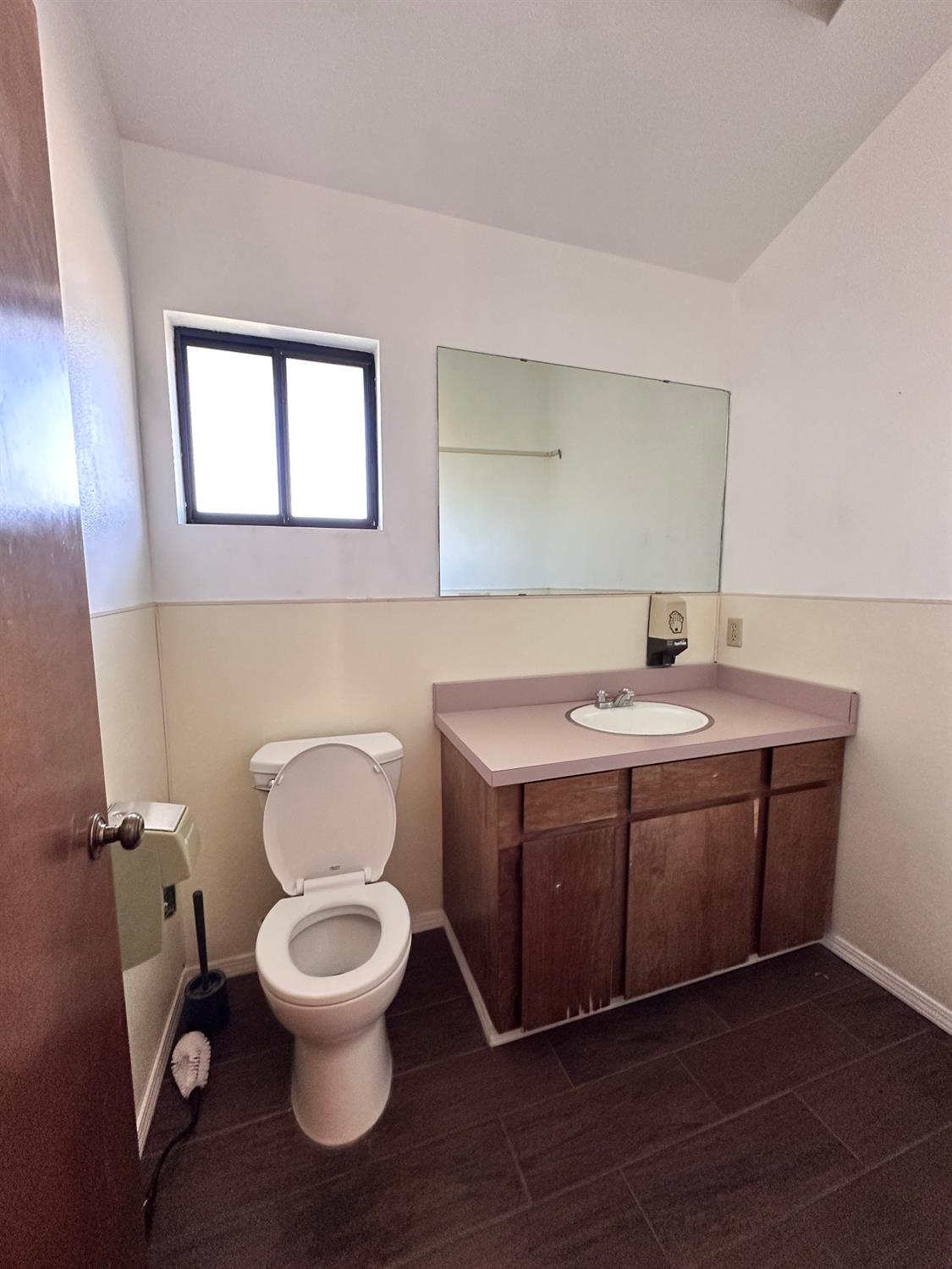 1205 11Th St, Reedley, CA 93654