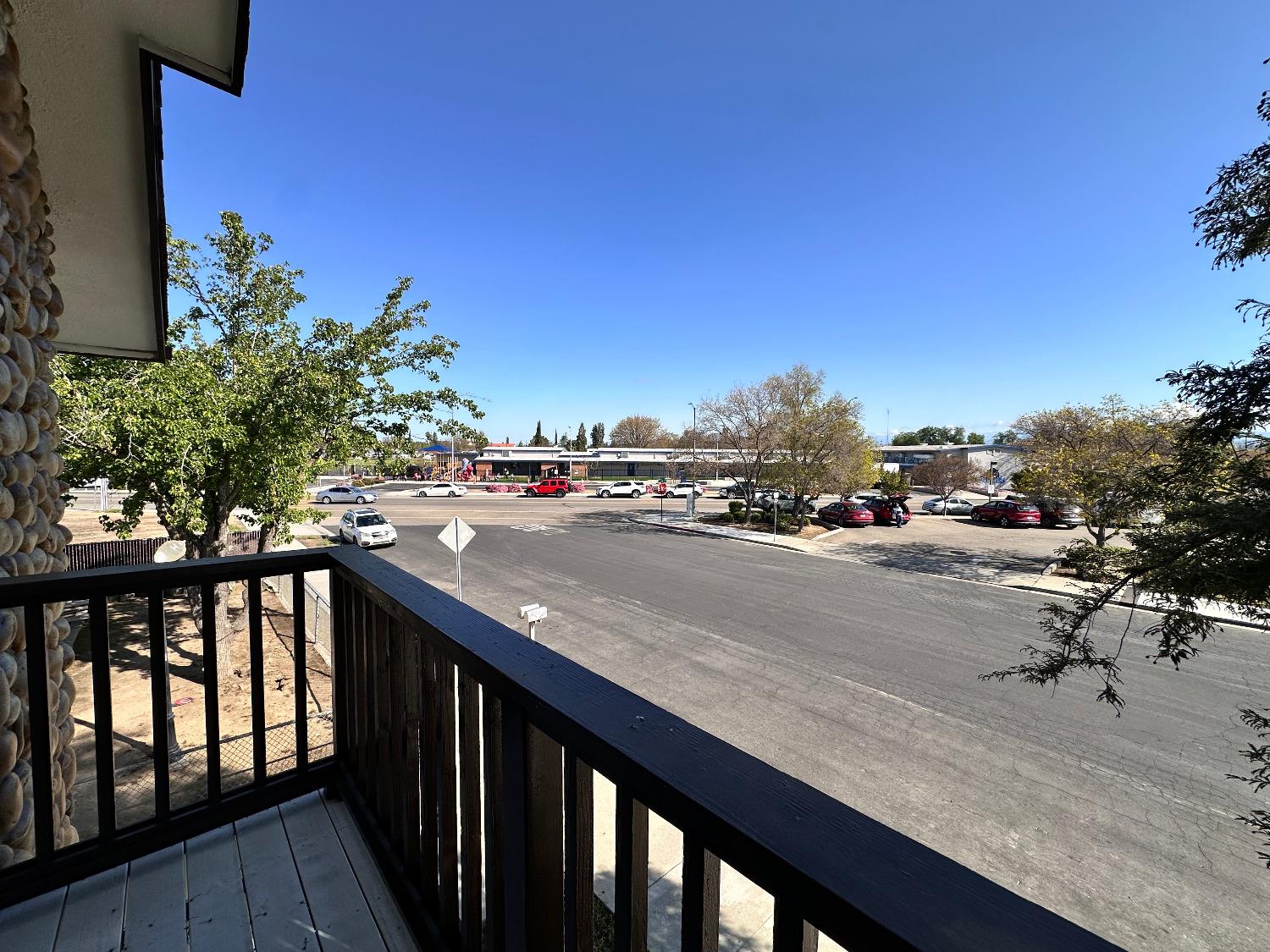 1205 11Th St, Reedley, CA 93654