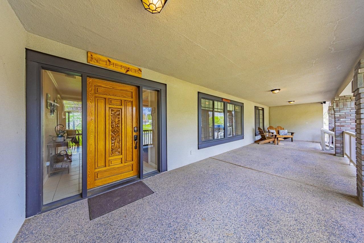 45344 S Oakview Dr, Oakhurst, CA 93644