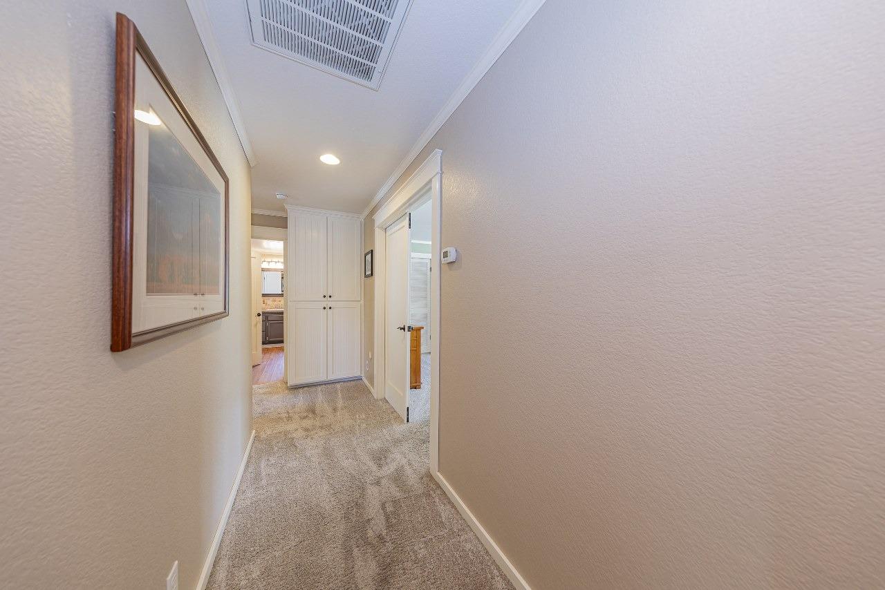 45344 S Oakview Dr, Oakhurst, CA 93644