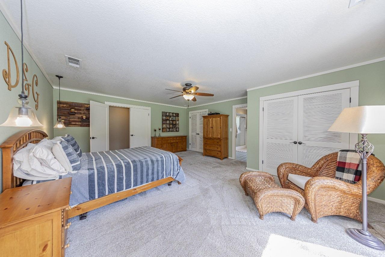 45344 S Oakview Dr, Oakhurst, CA 93644