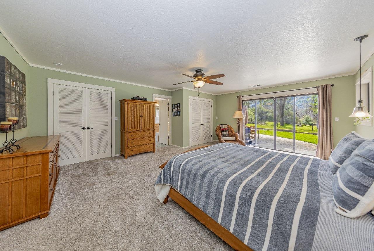 45344 S Oakview Dr, Oakhurst, CA 93644