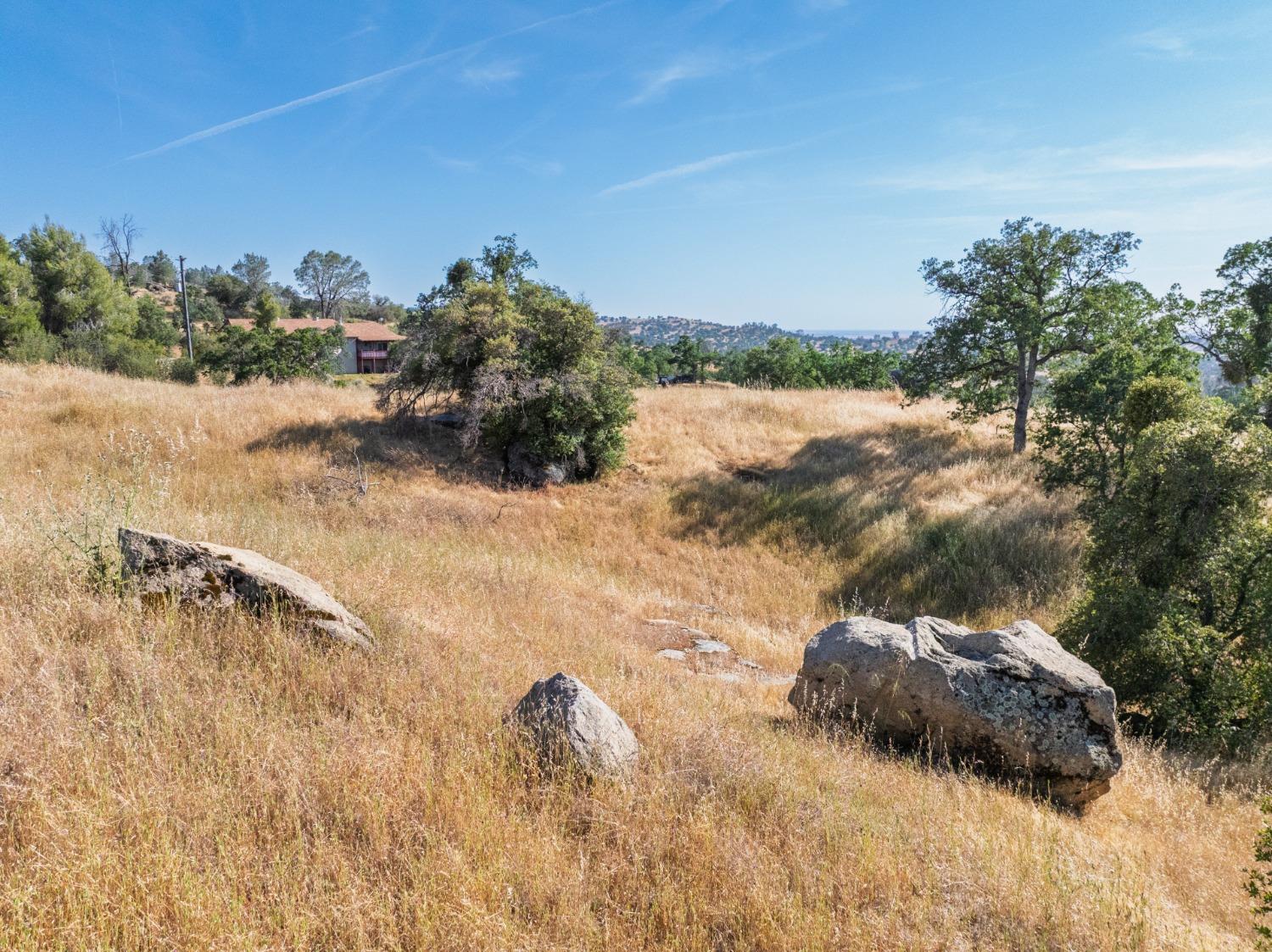 39854 Lilley Mountain Dr, Coarsegold, CA 93614