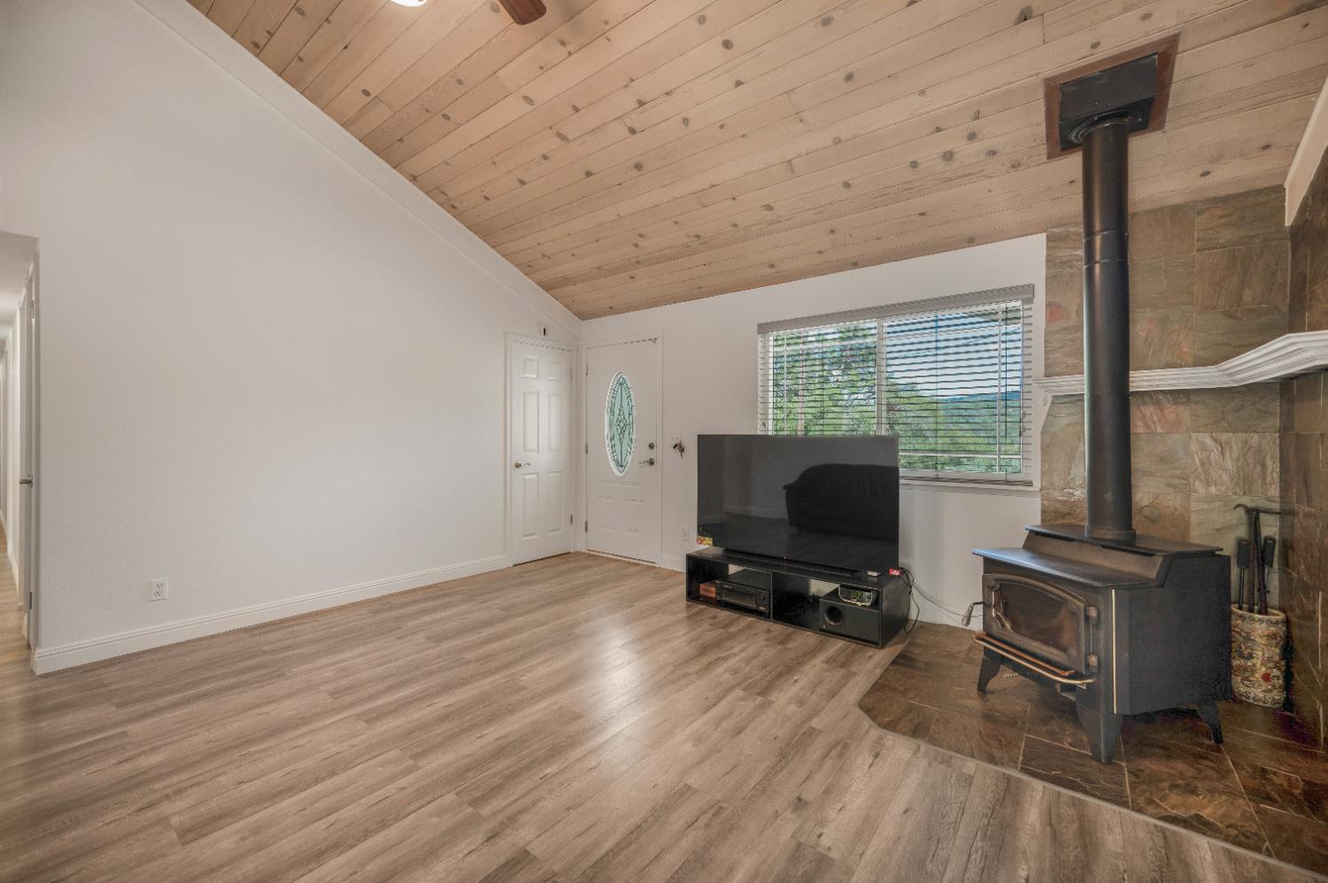 44719 Savage Rd, Coarsegold, CA 93614