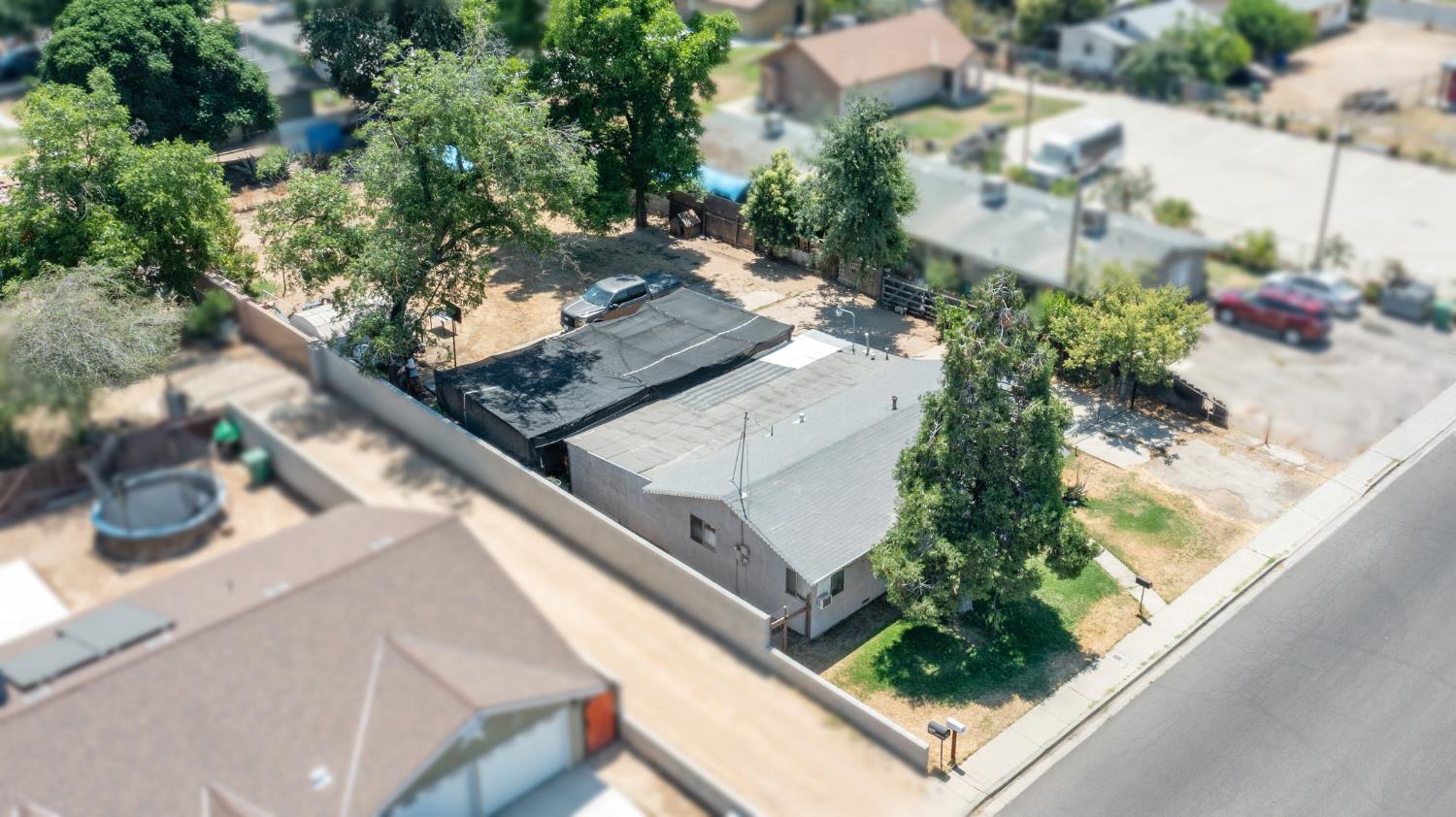 216 S Sunset Ave, Reedley, CA 93654
