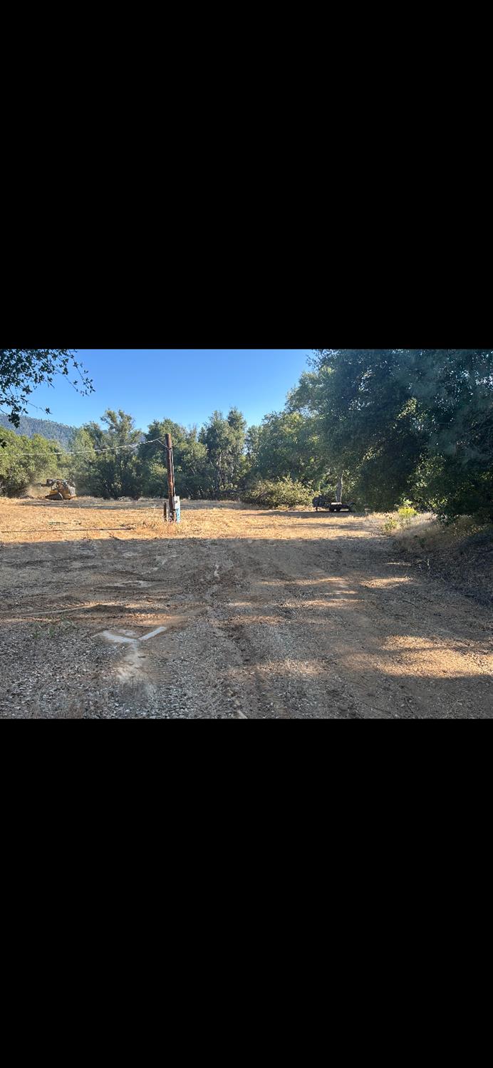 51668 Courtney Ln, Oakhurst, CA 93644