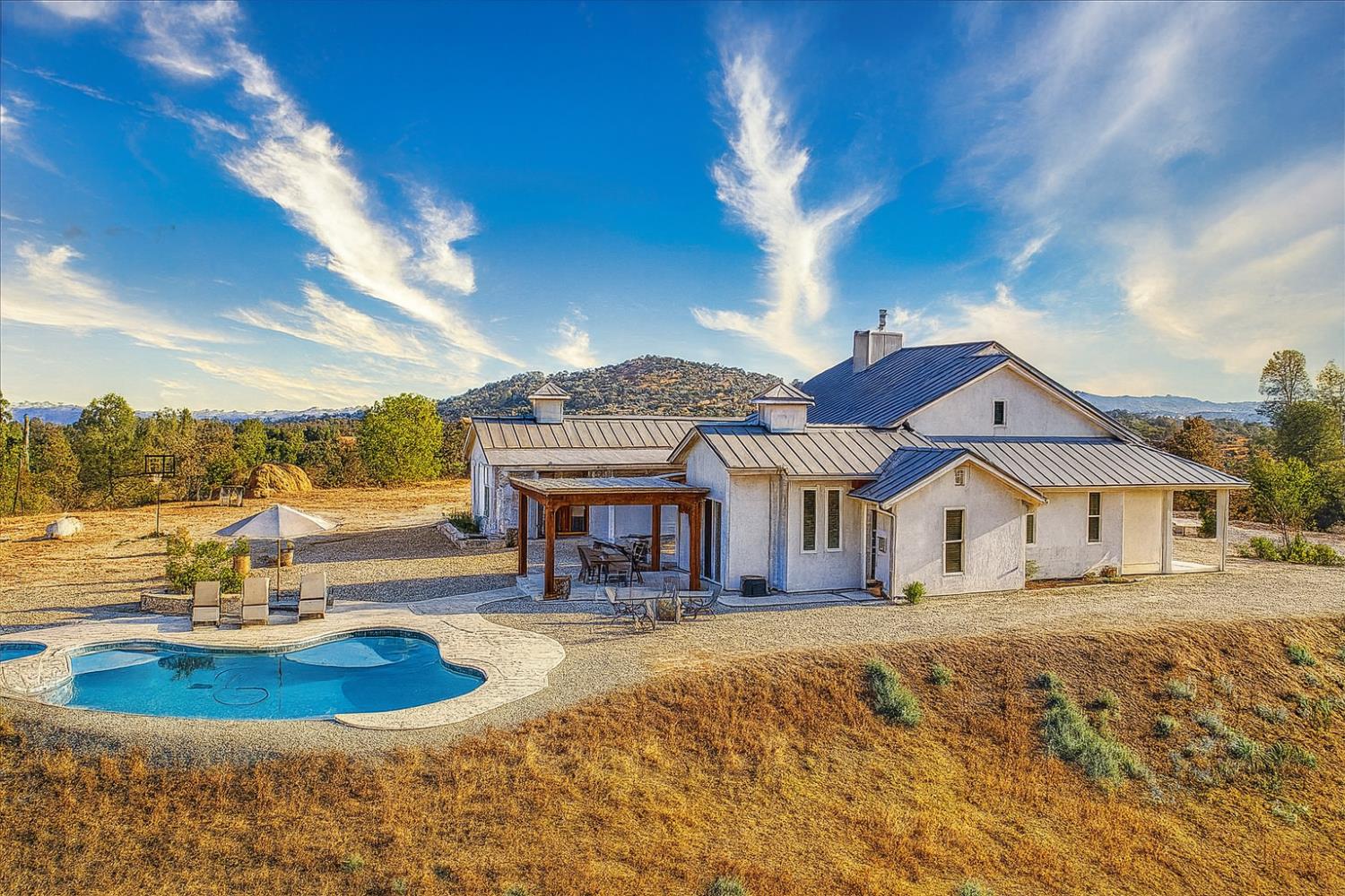 28022 Yosemite Springs Pkwy, Coarsegold, CA 93614