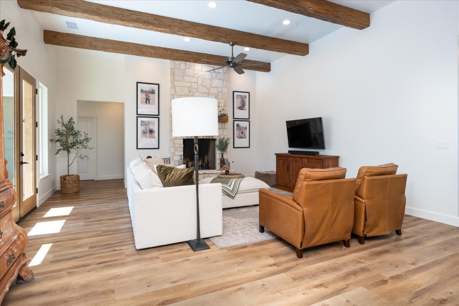 28022 Yosemite Springs Pkwy, Coarsegold, CA 93614