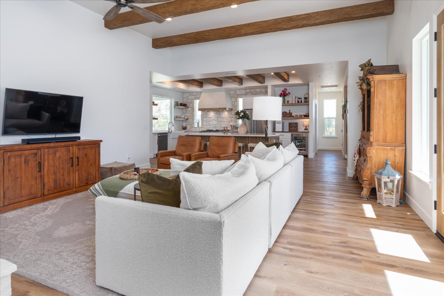 28022 Yosemite Springs Pkwy, Coarsegold, CA 93614