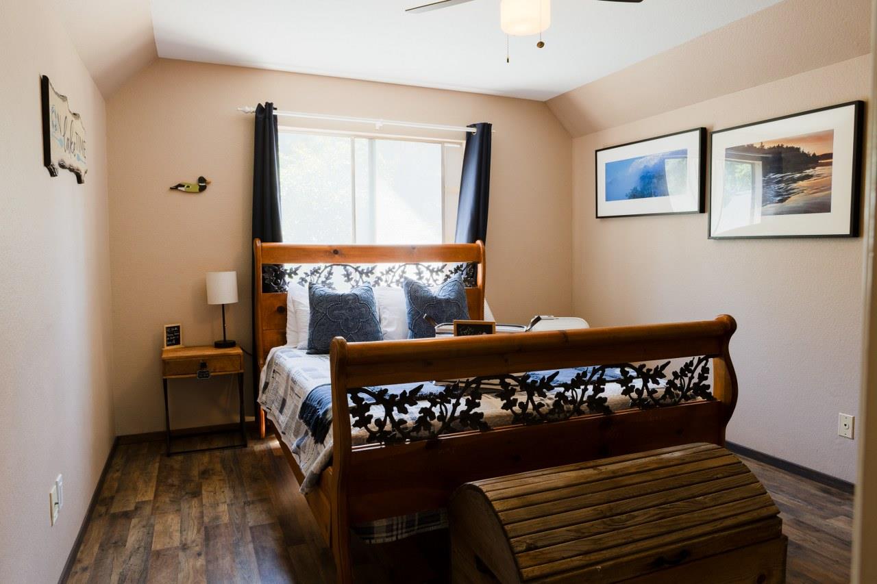 43149 W Sugar Pine Dr, Oakhurst, CA 93644