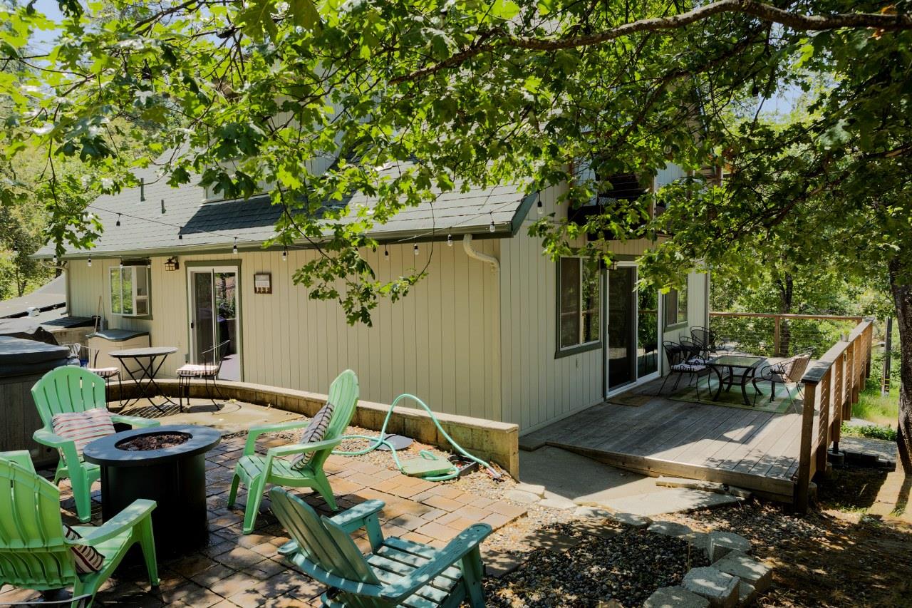 43149 W Sugar Pine Dr, Oakhurst, CA 93644