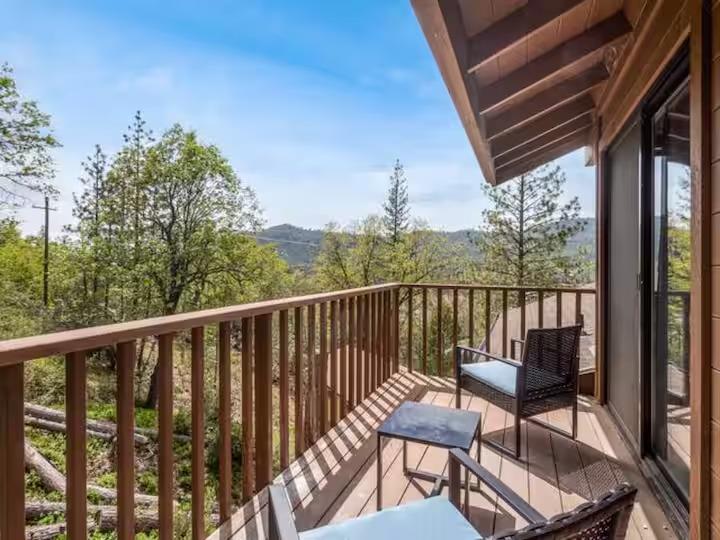 56406 Marina View Way, Bass Lake, CA 93604