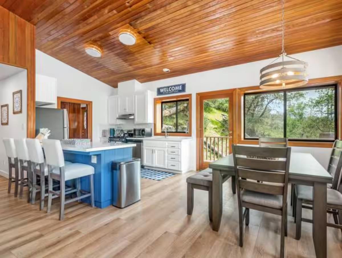 56406 Marina View Way, Bass Lake, CA 93604