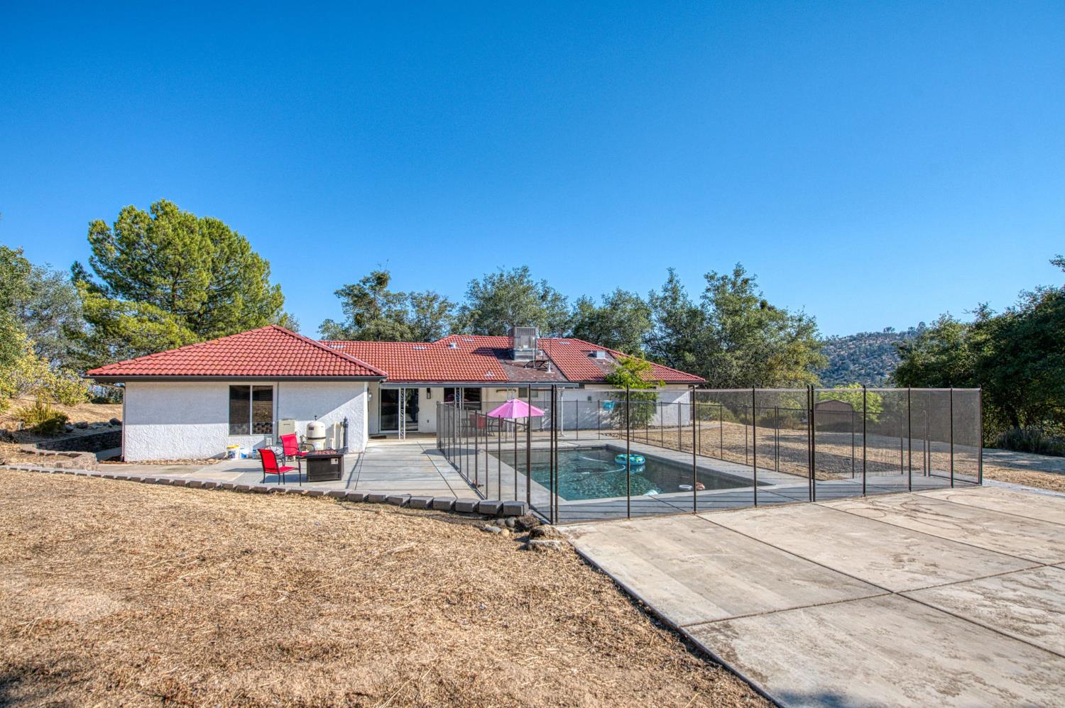 41981 Wild Horse Ct, Coarsegold, CA 93614