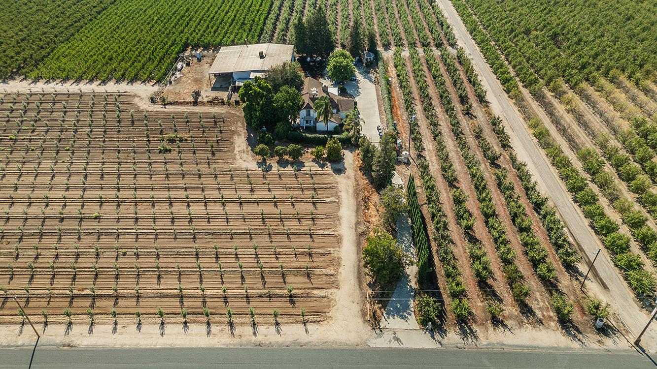 41179 Road 52, Reedley, CA 93654