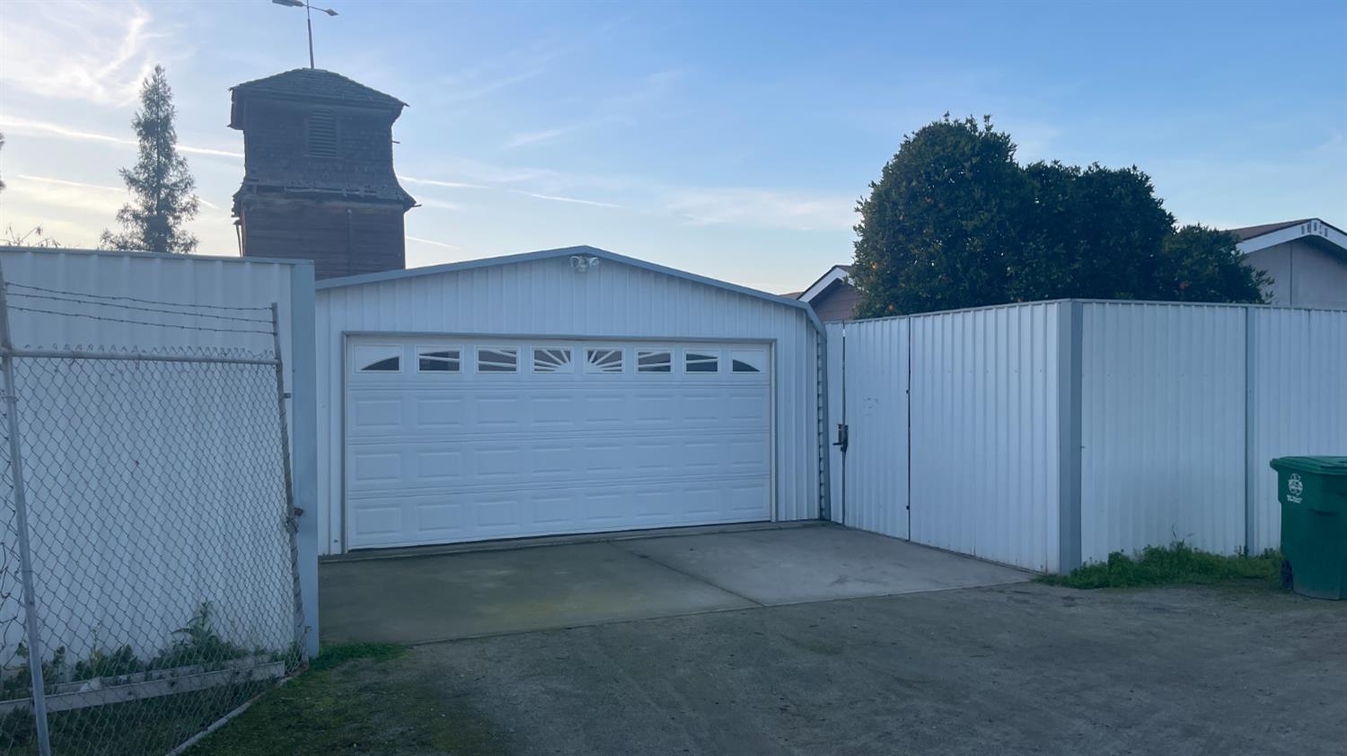 13945 S Academy Ave, Kingsburg, CA 93631