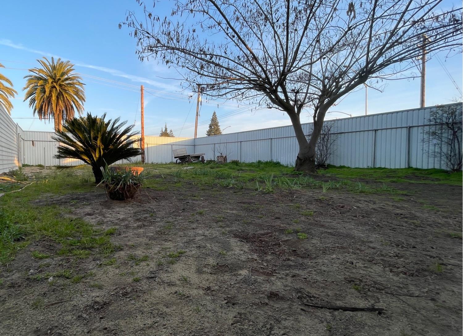 13945 S Academy Ave, Kingsburg, CA 93631