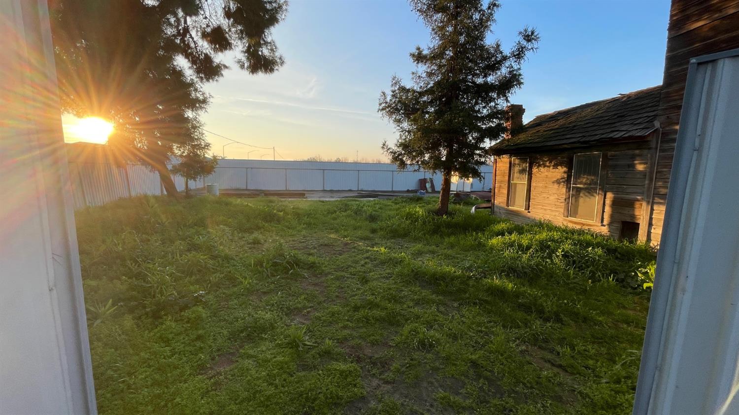 13945 S Academy Ave, Kingsburg, CA 93631