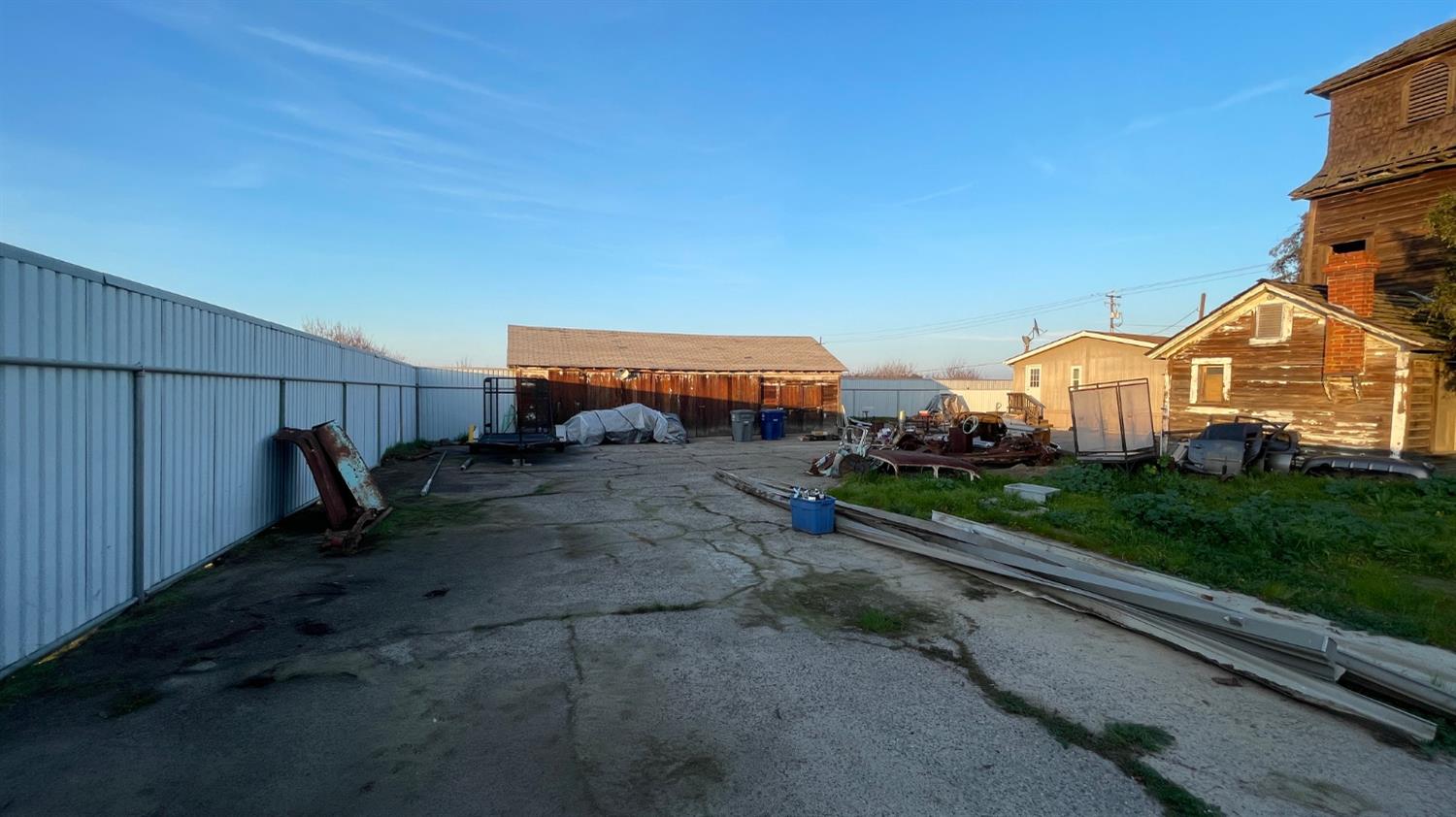 13945 S Academy Ave, Kingsburg, CA 93631