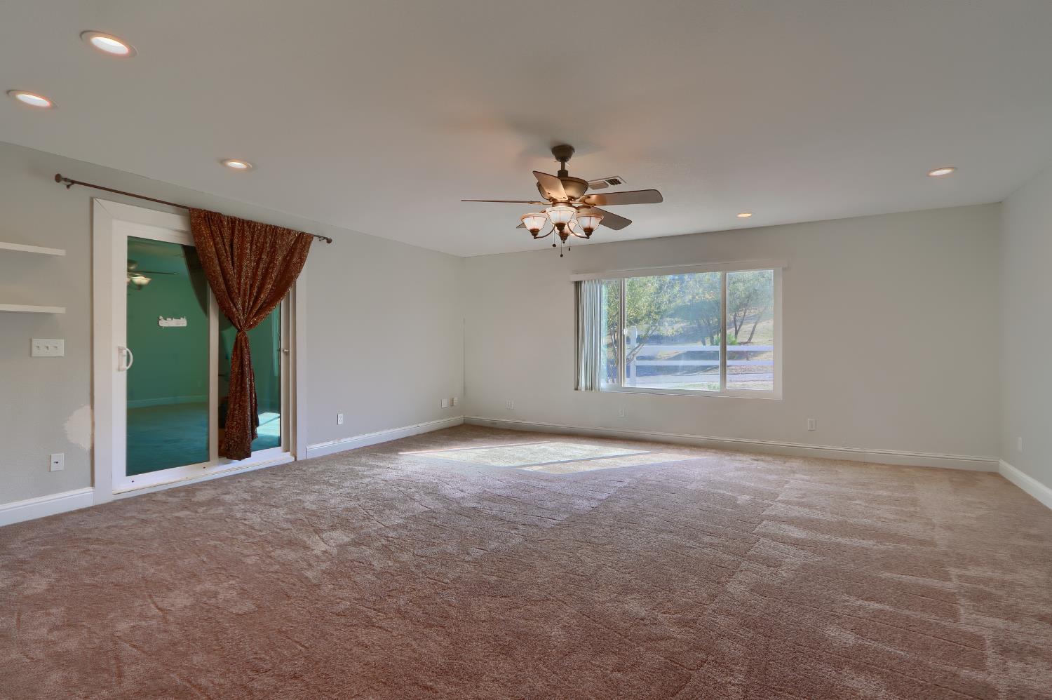 31678 Buck Run Ln, Coarsegold, CA 93614