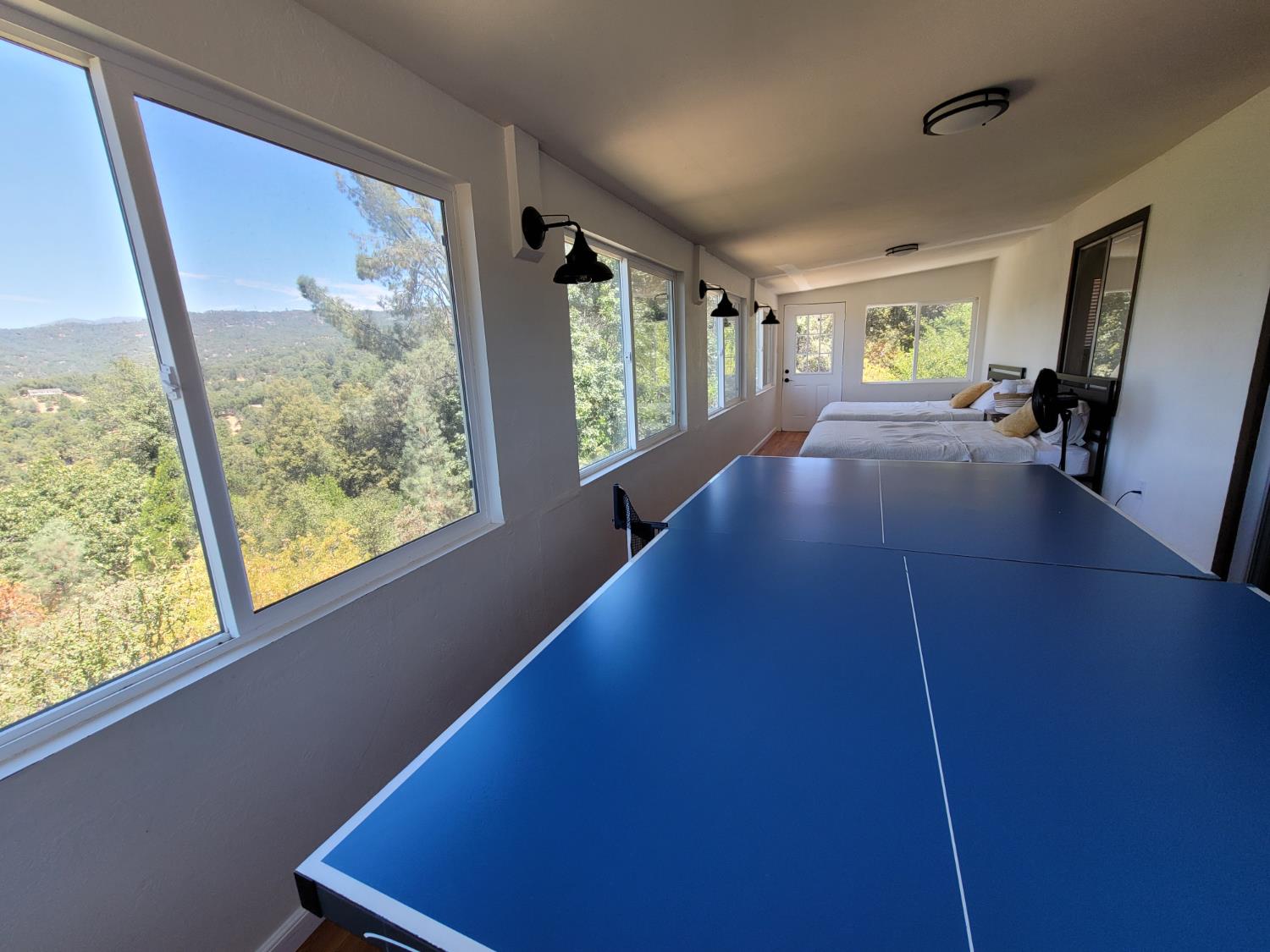 50689 Critter Creek Ln, Oakhurst, CA 93644