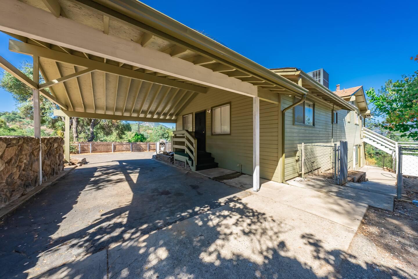 50689 Critter Creek Ln, Oakhurst, CA 93644