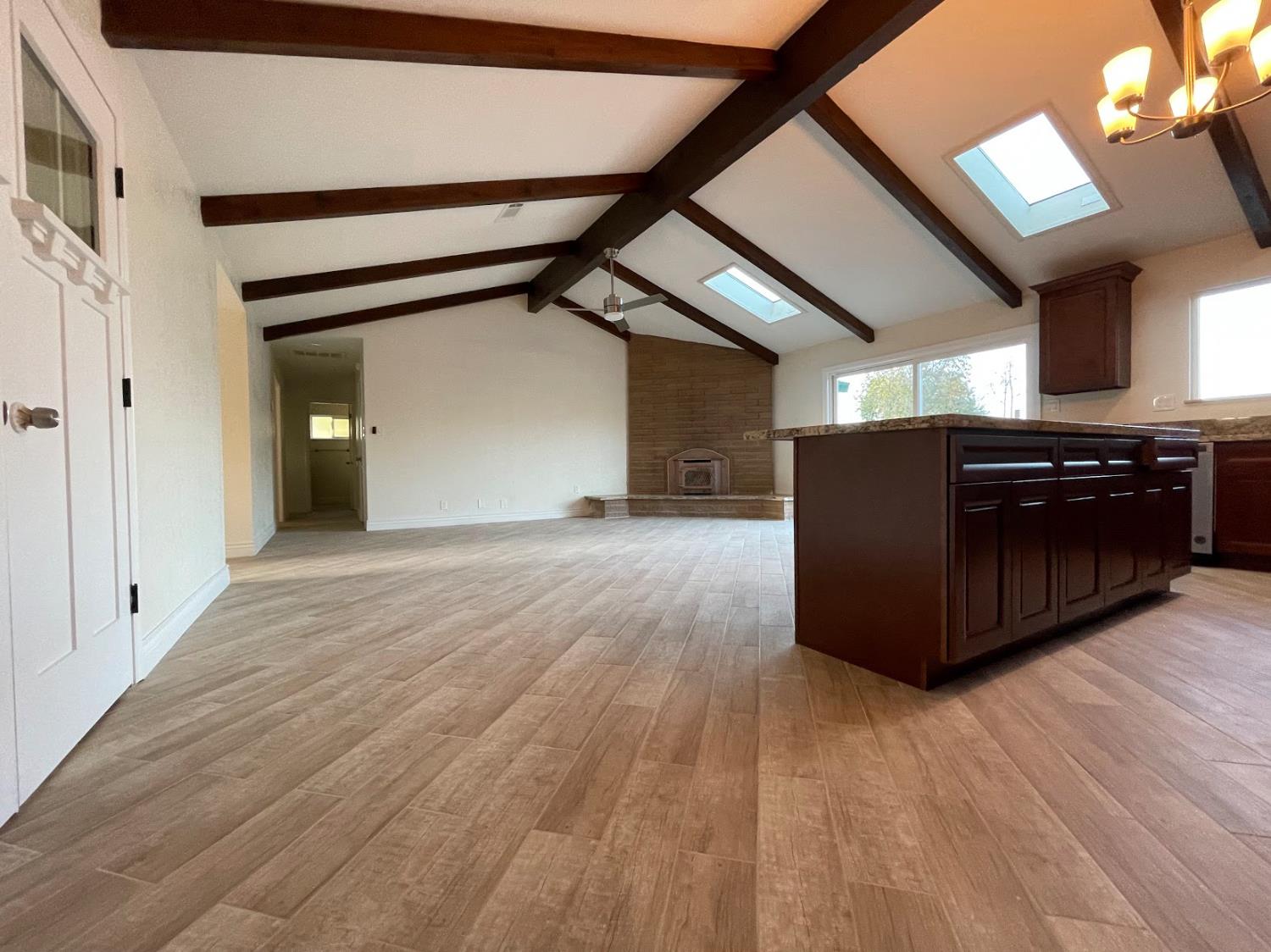 19342 E South Ave, Reedley, CA 93654