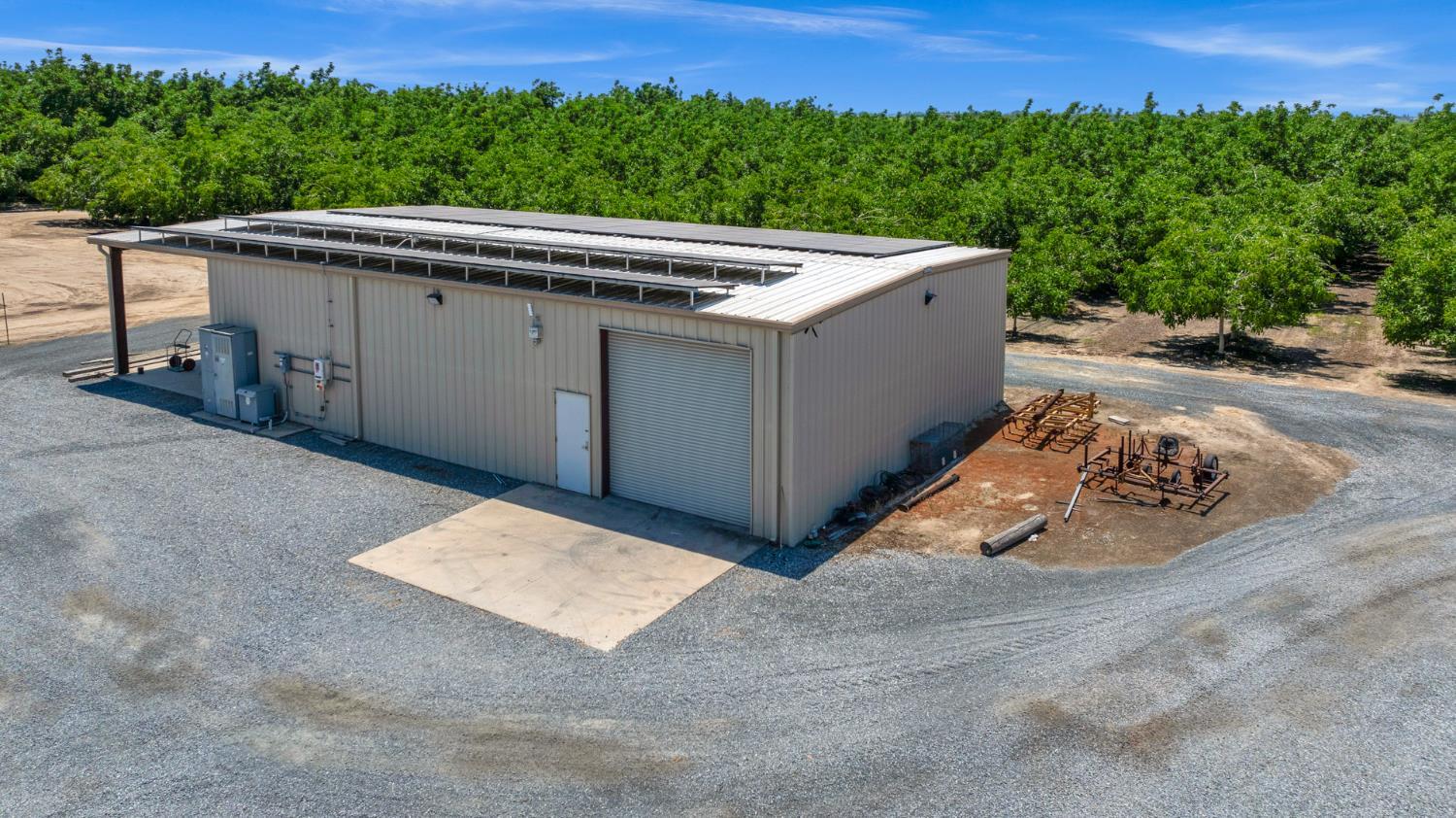 13715 E Nebraska, Kingsburg, CA 93631